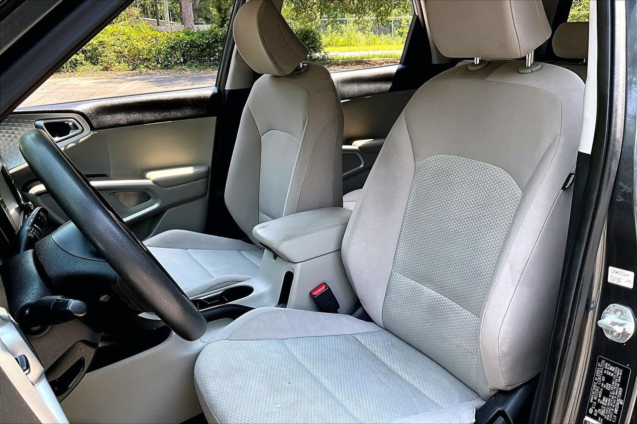 Used 2020 Kia Soul LX FWD image 18
