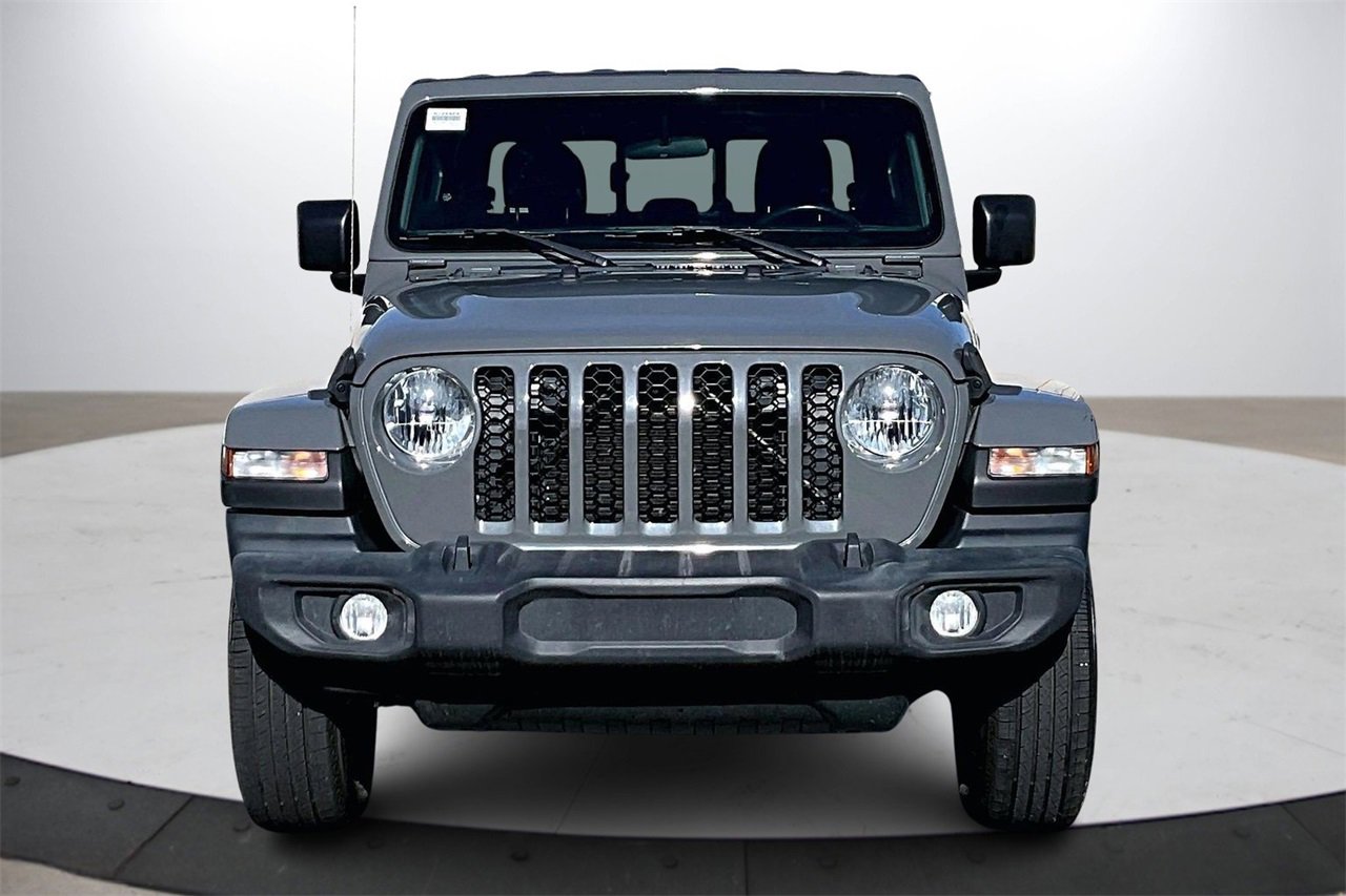 Certified 2021 Jeep Gladiator Sport image 3