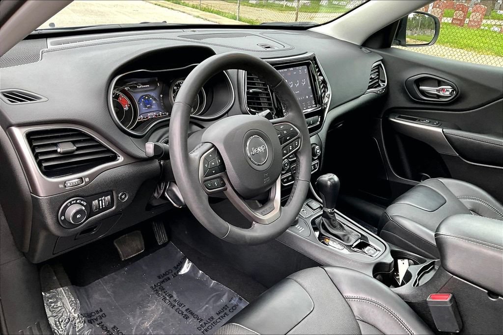 Used 2022 Jeep Cherokee Limited w/ Elite Package AWD/4WD image 13