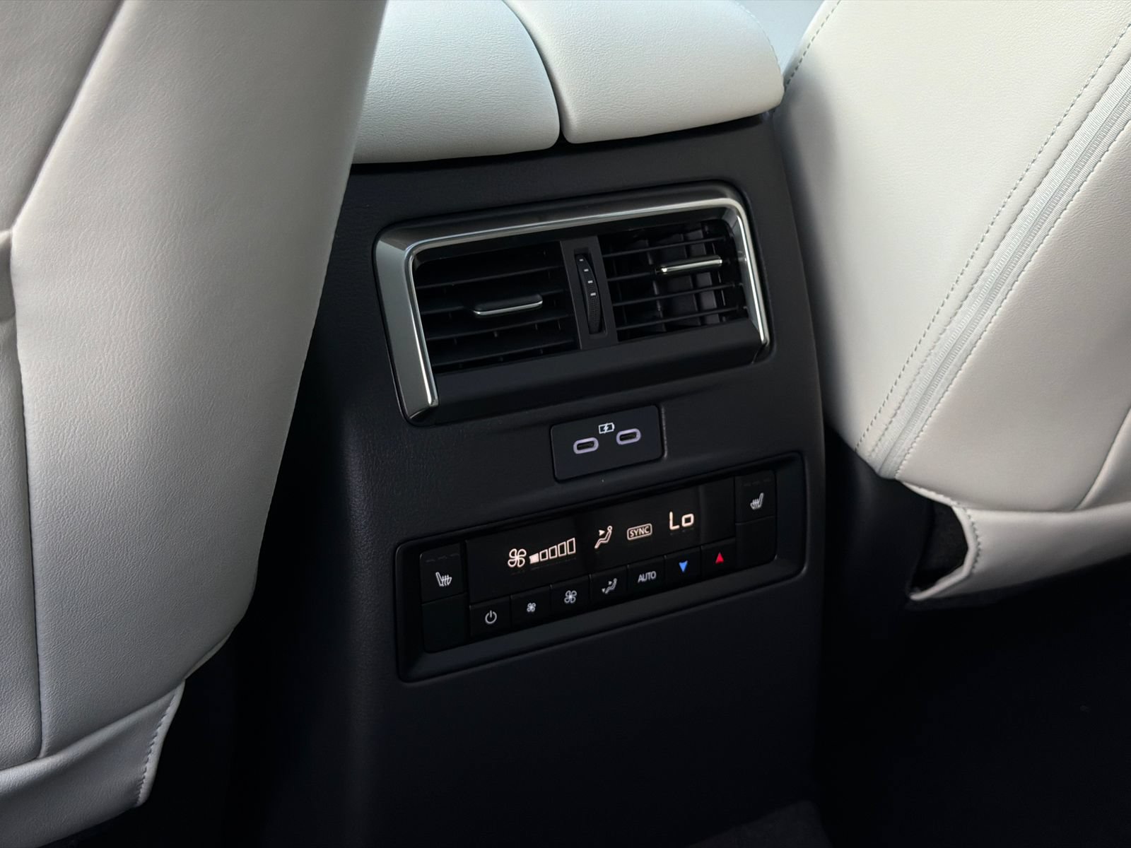 New 2026 MAZDA CX-90 Plug-In Hybrid w/ Premium Plus AWD/4WD image 20