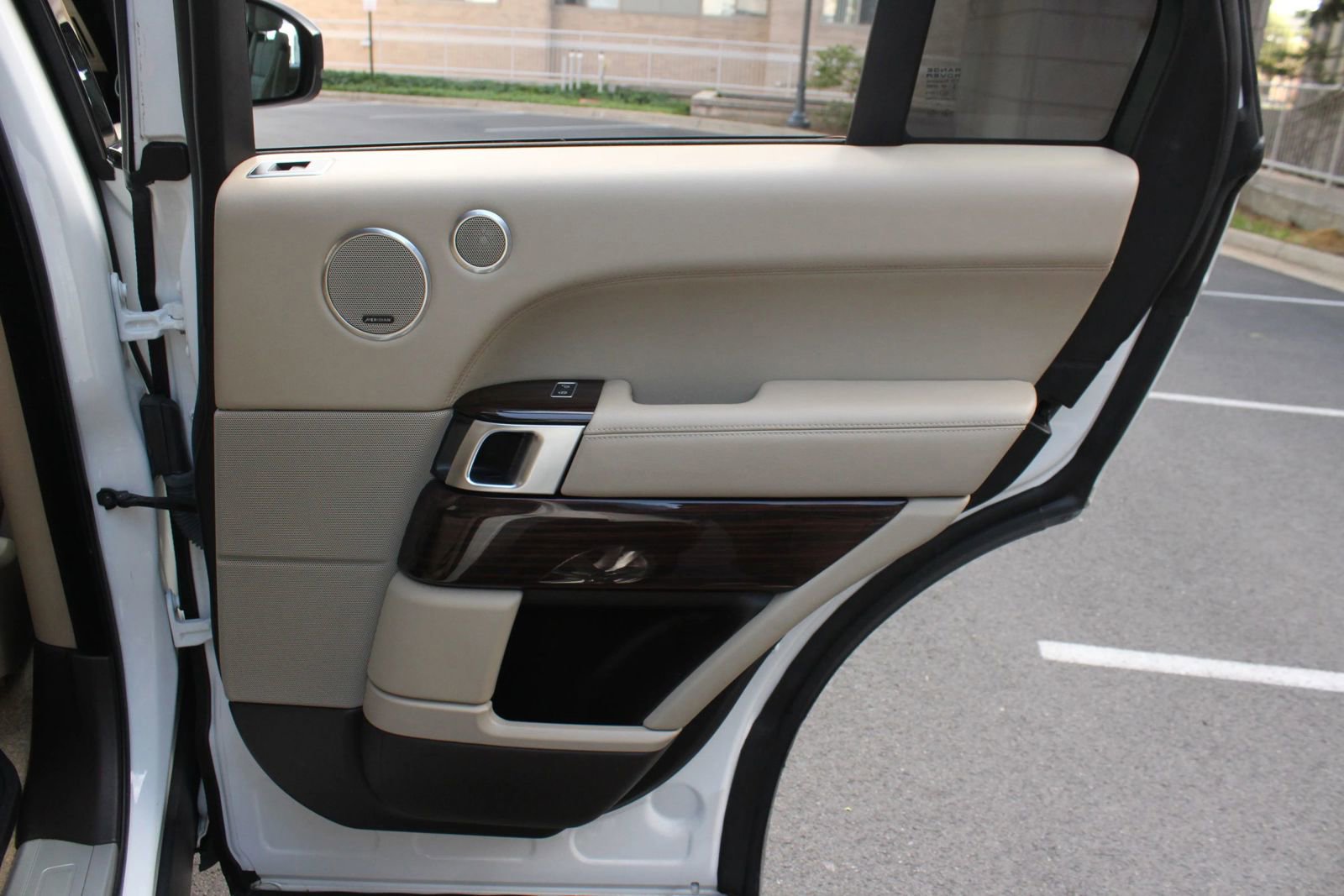 Used 2014 Land Rover Range Rover AWD/4WD image 25