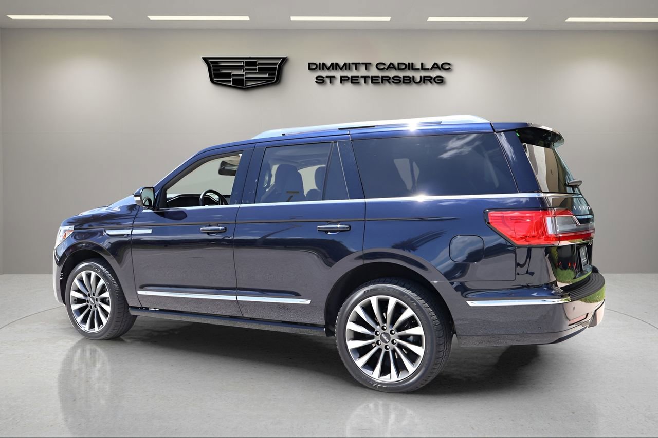 Used 2021 Lincoln Navigator Reserve w/ Luxury Package image 3