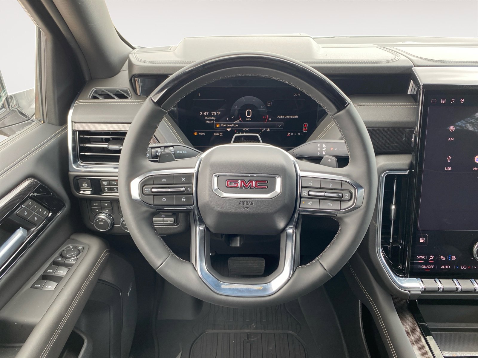 New 2026 GMC Yukon XL Elevation w/ Elevation Premium Package AWD/4WD image 13