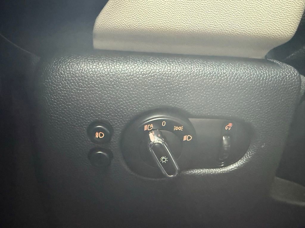 Used 2020 MINI Cooper S w/ Signature Upholstery Package image 27