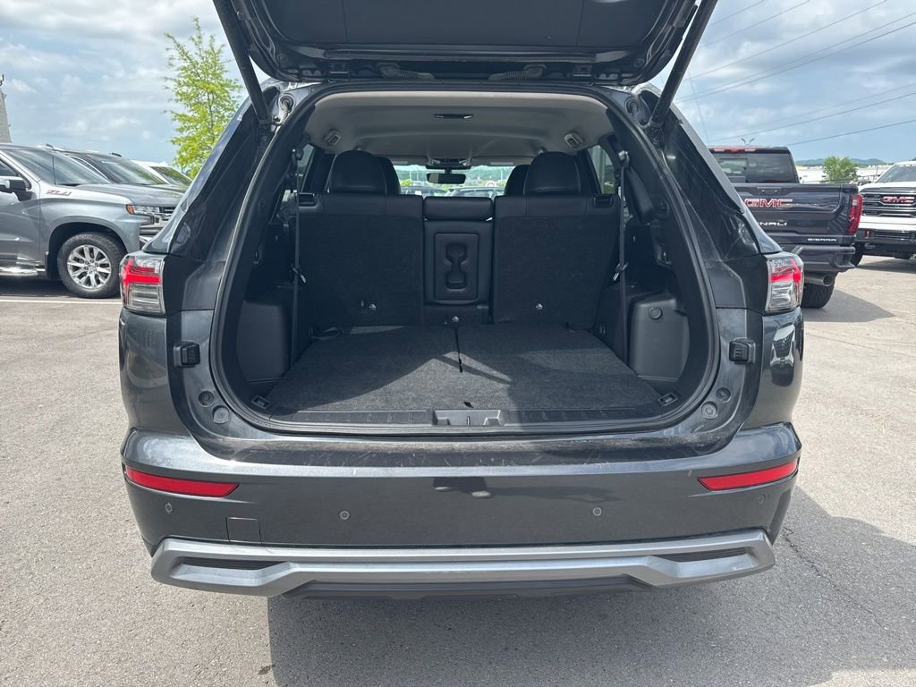 Used 2025 Mitsubishi Outlander SE FWD image 29