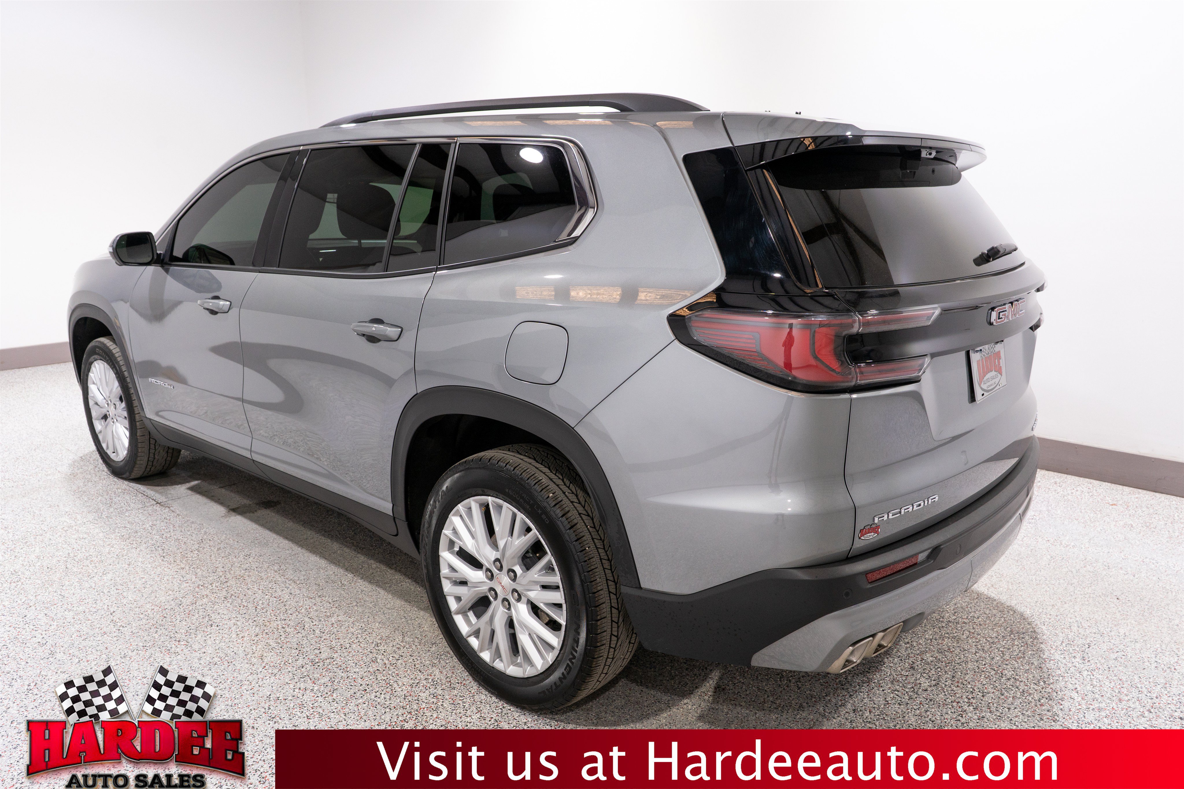 Used 2026 GMC Acadia Elevation w/ Elevation Premium Package FWD image 3