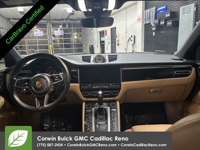 Used 2021 Porsche Macan AWD/4WD image 31