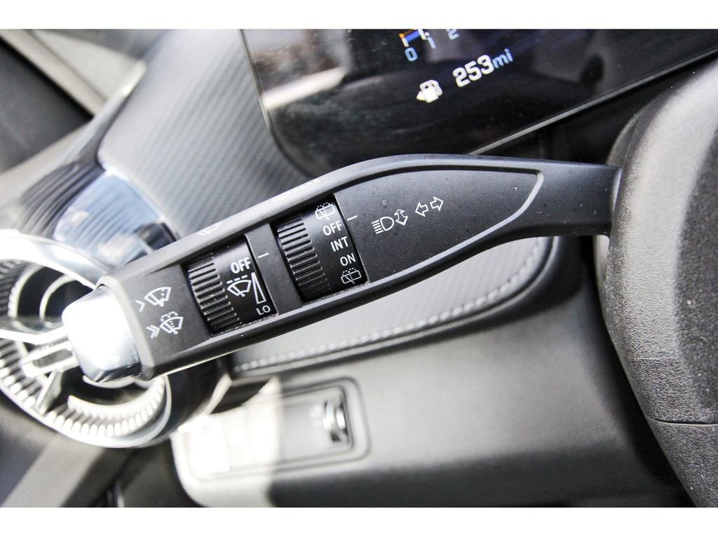 Used 2025 Chevrolet Equinox LT image 17