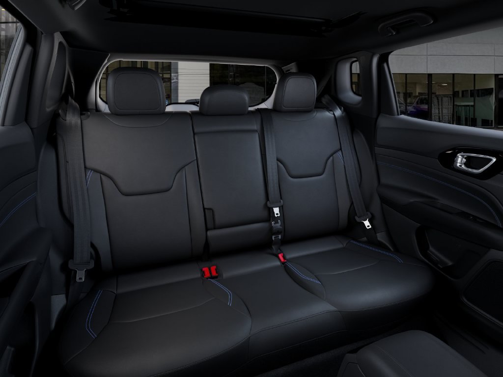 New 2026 Jeep Compass Limited w/ Sun, Sound & Navigation Group AWD/4WD image 15
