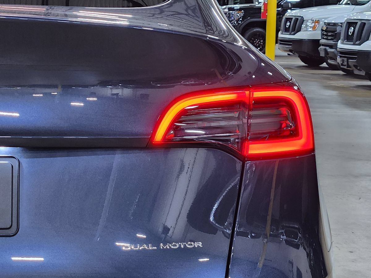 Used 2024 Tesla Model Y Long Range AWD/4WD image 22