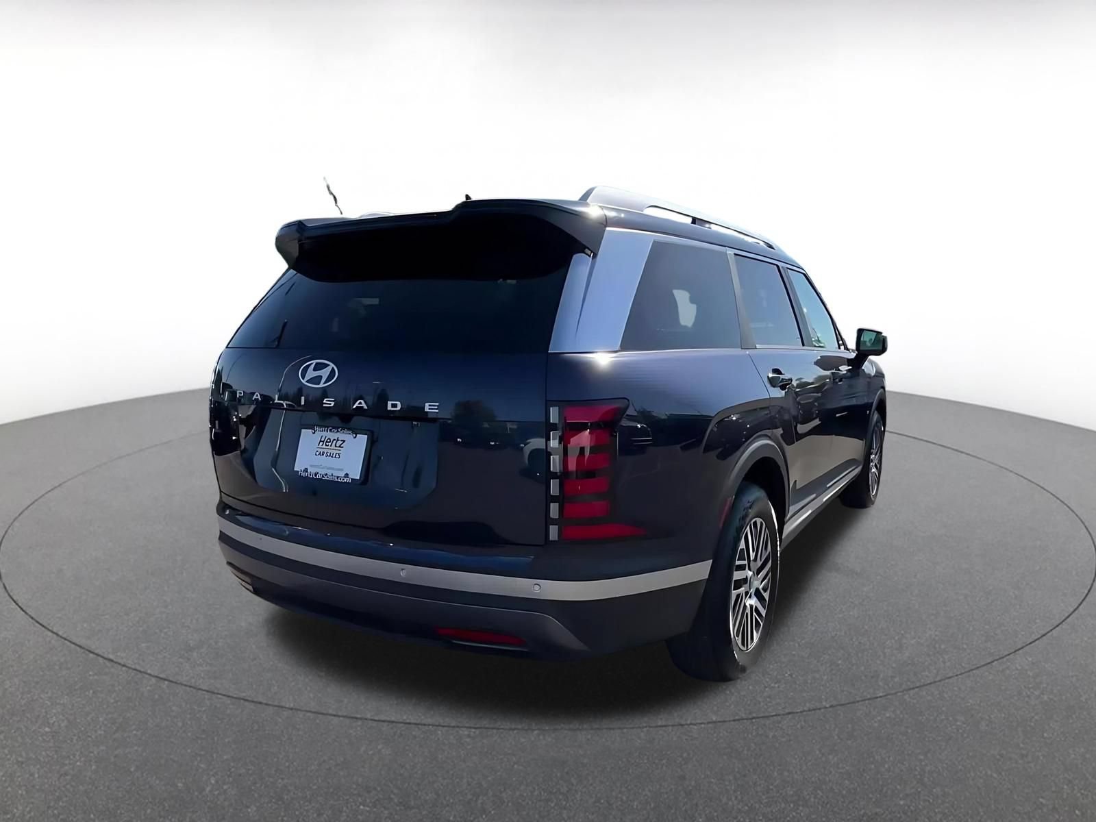 Used 2026 Hyundai Palisade SEL FWD image 14