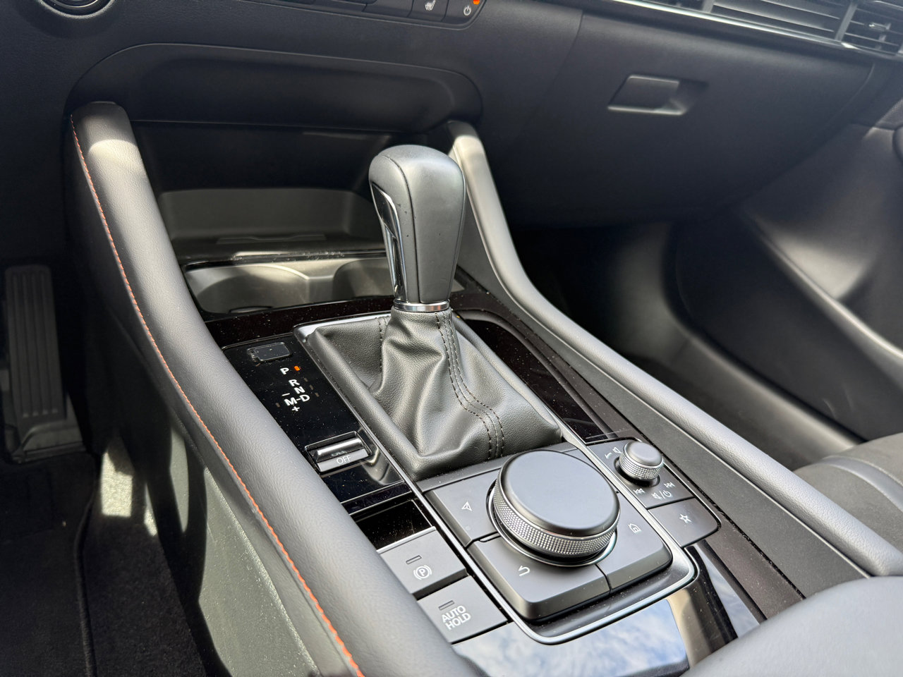 Used 2024 MAZDA MAZDA3 s image 35