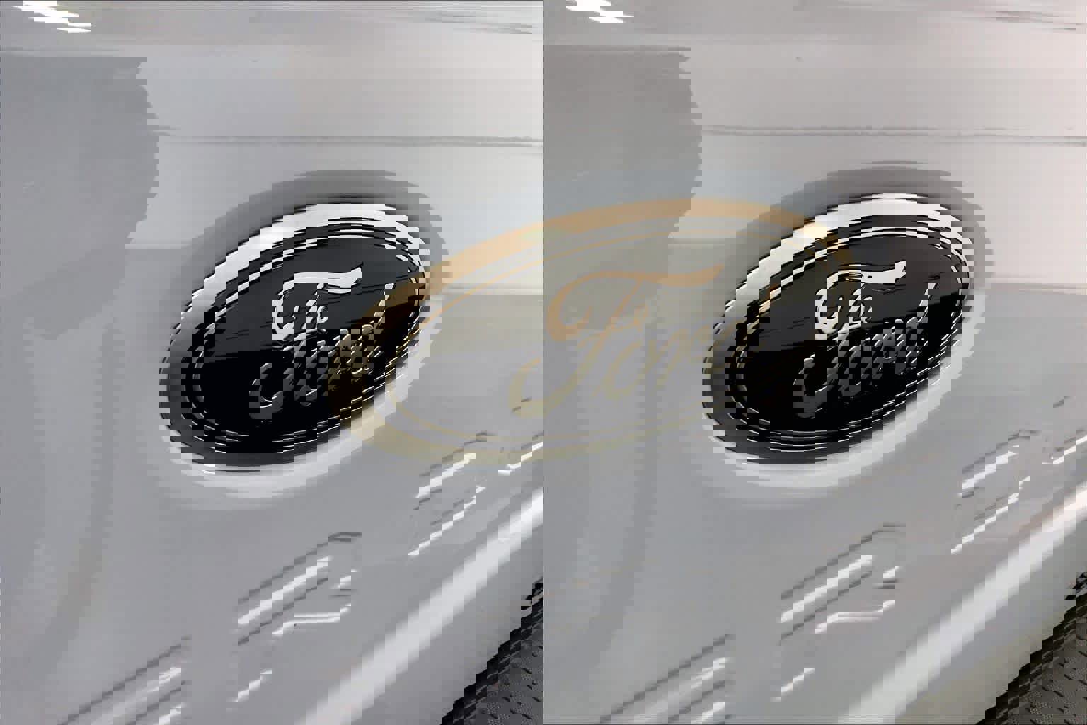 New 2026 Ford F250 Lariat w/ Black Appearance Package image 12