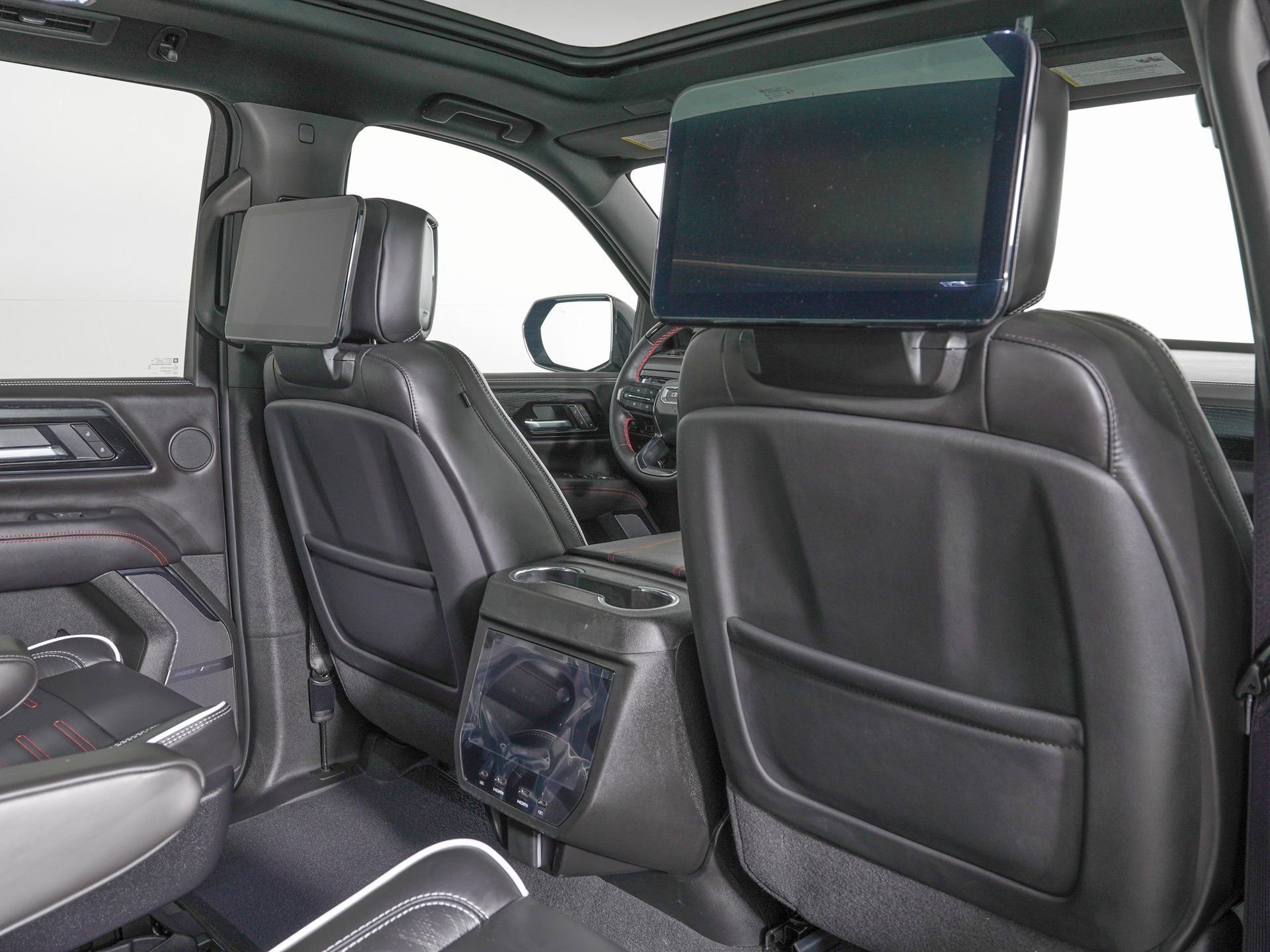 Used 2026 GMC Yukon XL AT4 Ultimate image 12