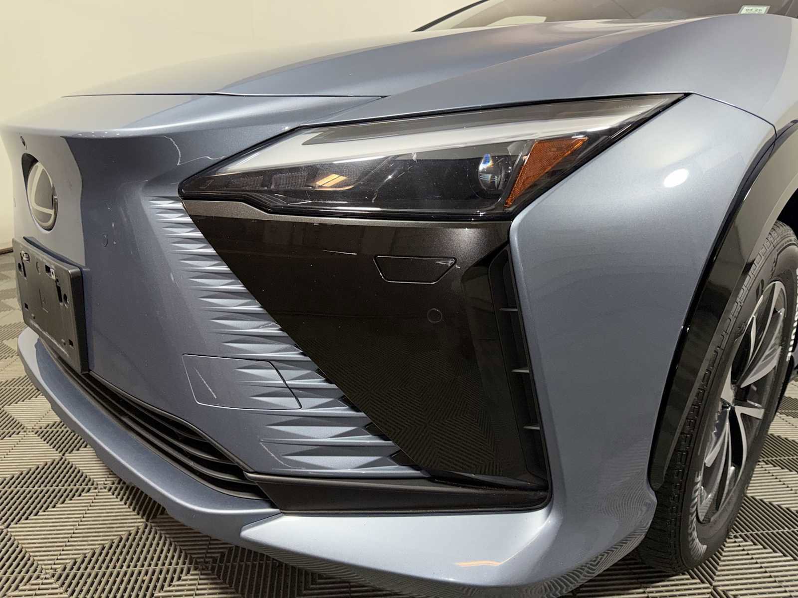 Used 2024 Lexus RZ 300e Premium w/ Accessory Package (Z1) FWD image 23