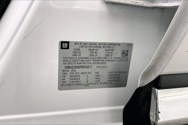 Certified 2023 Buick Envision Preferred FWD image 32