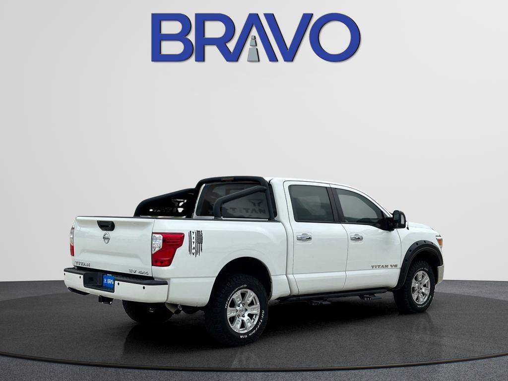 Used 2018 Nissan Titan SV w/ SV Convenience Package AWD/4WD image 7