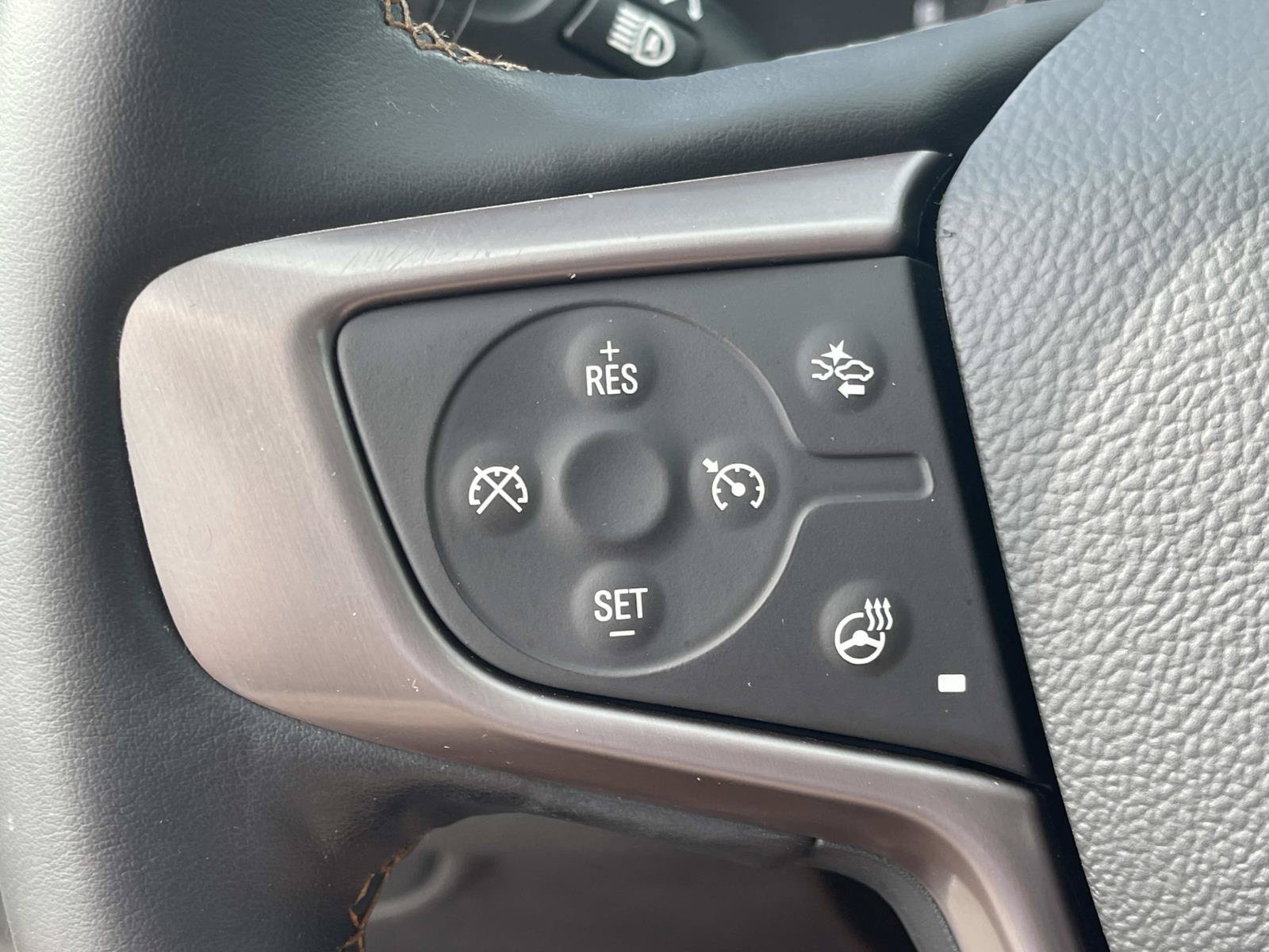 Used 2023 GMC Terrain AT4 AWD/4WD image 40