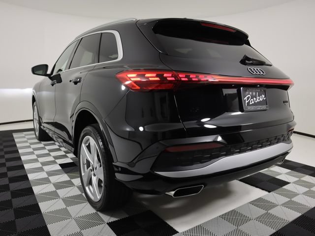 Certified 2025 Audi Q5 Premium Plus w/ Premium Plus AWD/4WD image 3