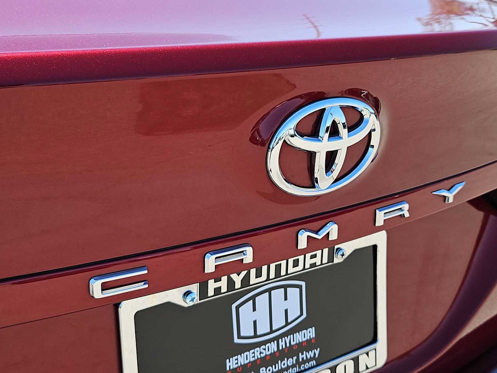 Used 2018 Toyota Camry LE w/ Protection Package (Q2) FWD image 12