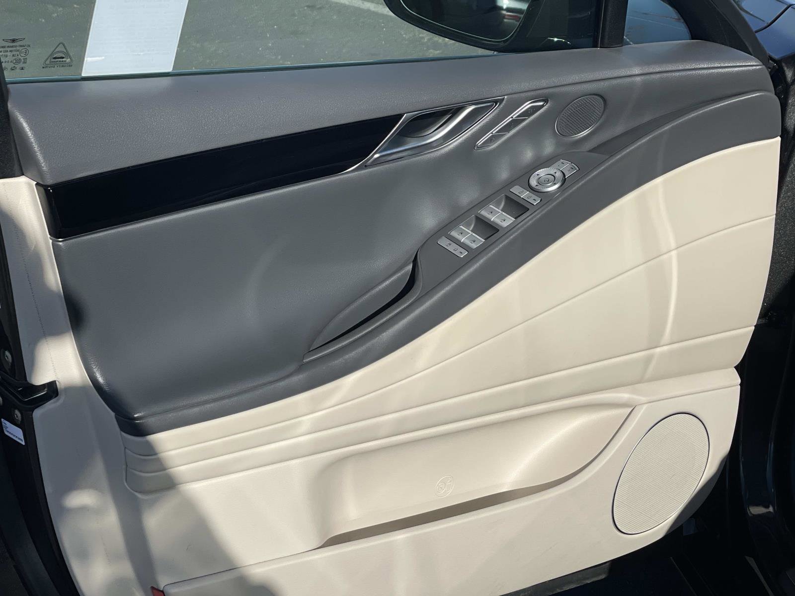 Used 2023 Genesis G80 2.5T image 19