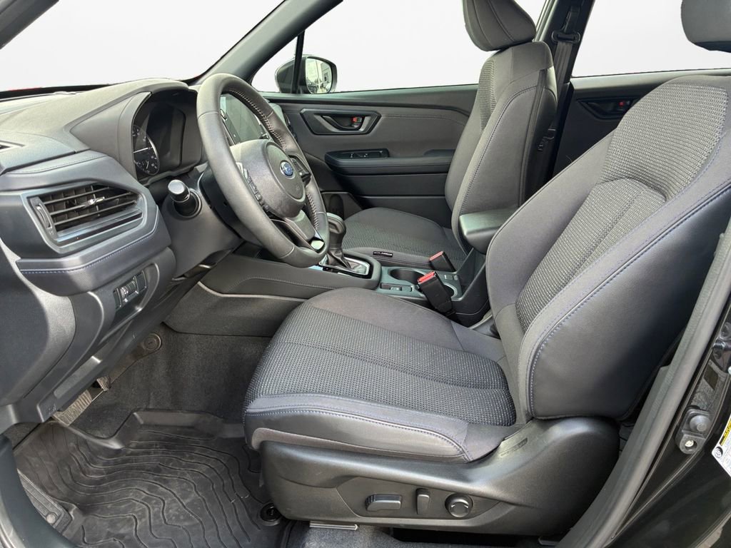 Used 2025 Subaru Forester Premium w/ Convenience Package #1 AWD/4WD image 19