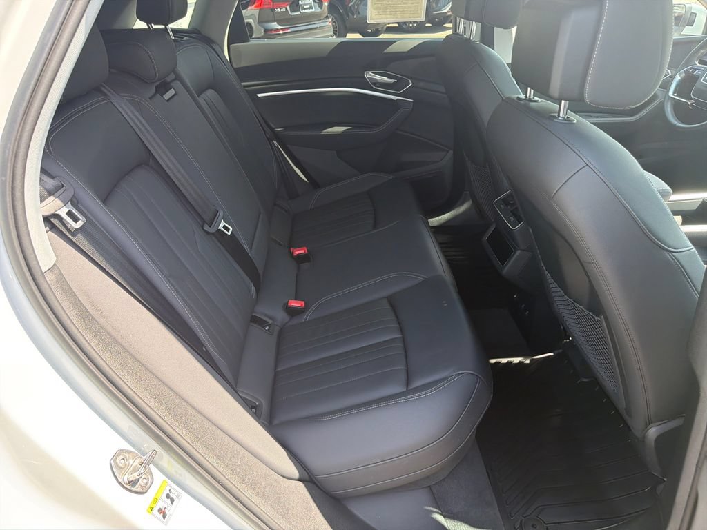 Used 2022 Audi e-tron Premium AWD/4WD image 15