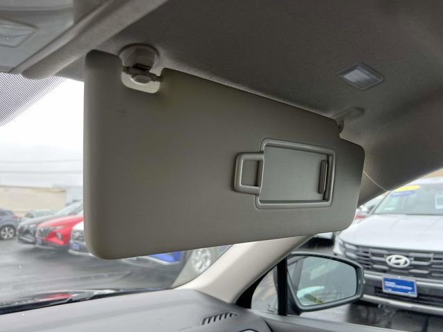 Used 2022 Volkswagen Tiguan S image 31