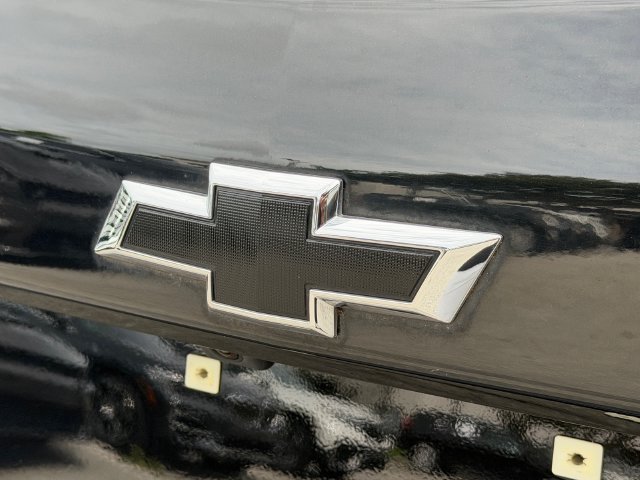 Used 2024 Chevrolet Equinox LT w/ LPO, Floor Liner Package FWD image 9