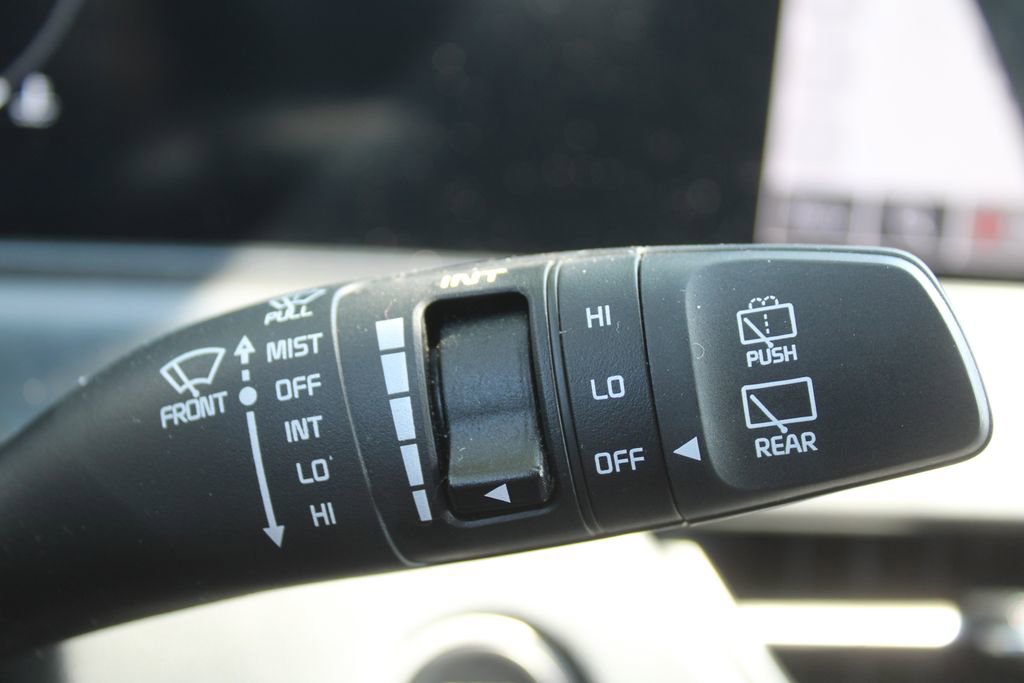Certified 2024 Kia Seltos EX AWD/4WD image 31
