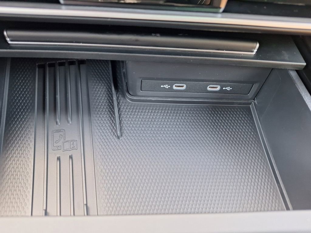 New 2026 Volkswagen Atlas Cross Sport SE image 17