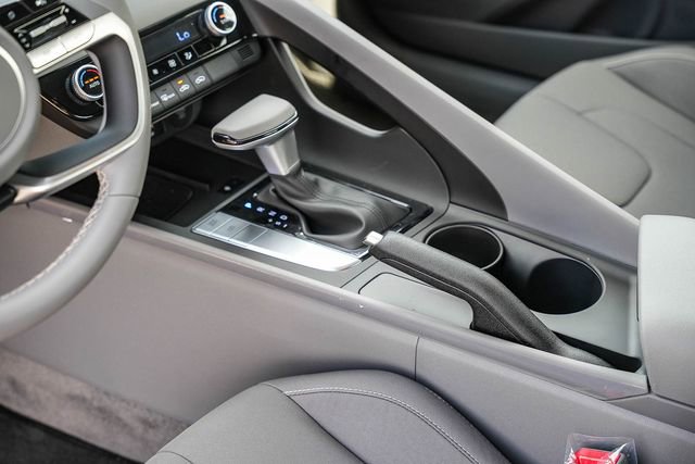 New 2026 Hyundai Elantra Sport FWD image 25