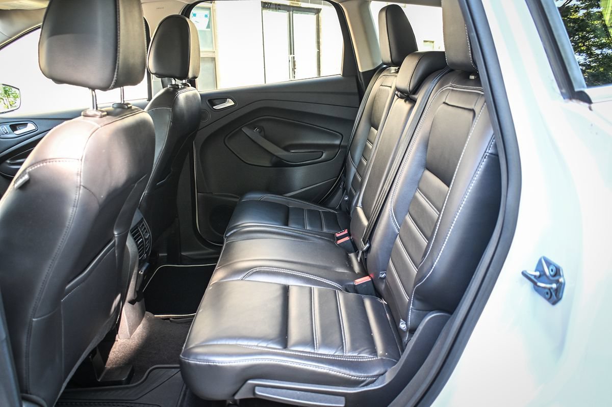 Used 2017 Ford Escape Titanium AWD/4WD image 13