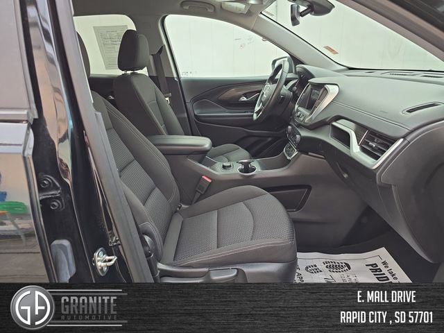 Used 2024 GMC Terrain SLE image 35