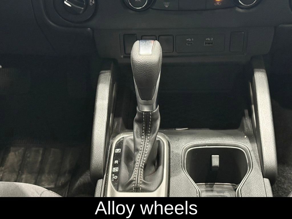 Used 2023 Nissan Frontier SV image 13