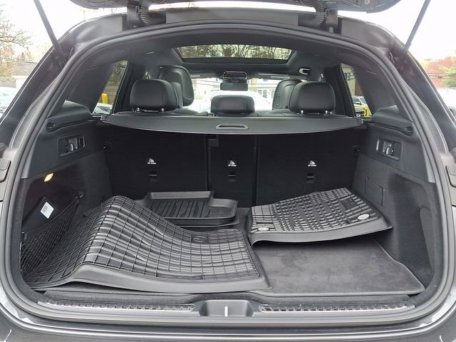 Used 2025 Mercedes-Benz GLC 300 4MATIC image 28