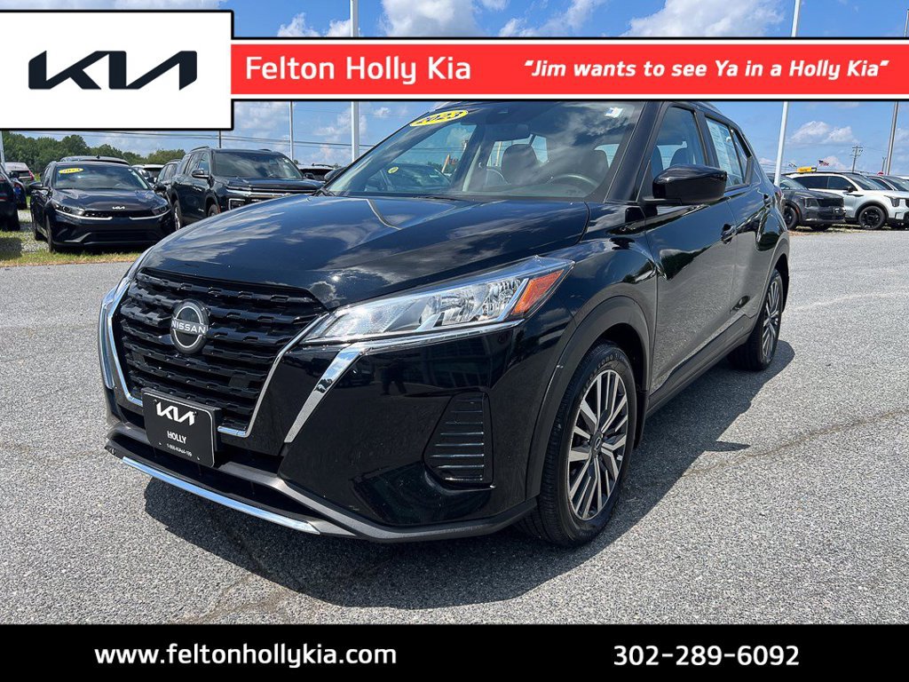 Used 2023 Nissan Kicks SV