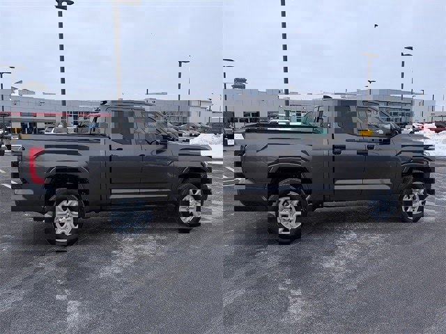 Used 2022 Toyota Tundra SR w/ SR Tow Package image 7