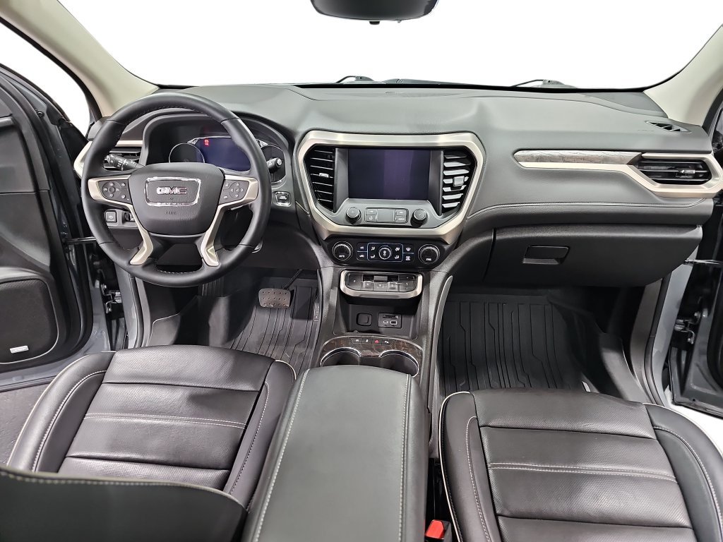 Used 2023 GMC Acadia Denali w/ Denali Ultimate Package AWD/4WD image 9