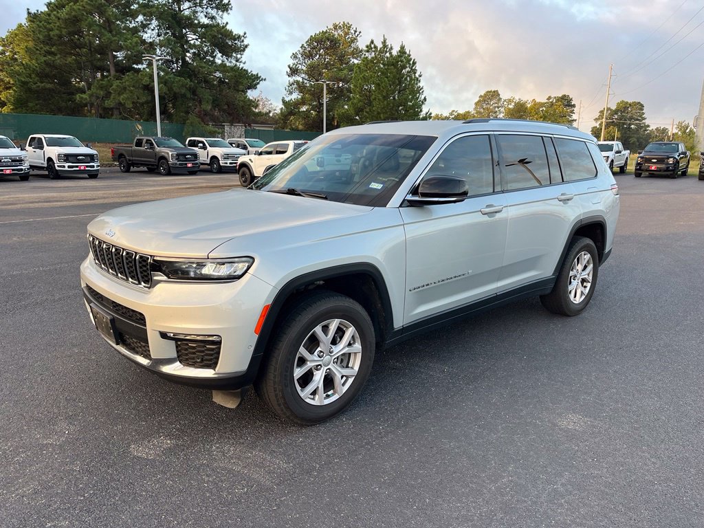 Used 2022 Jeep Grand Cherokee L Limited w/ Luxury Tech Group II AWD/4WD image 16