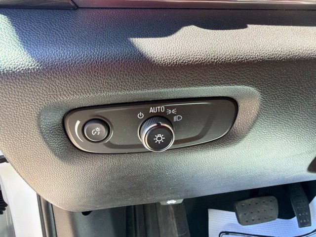 Used 2023 Chevrolet Traverse High Country AWD/4WD image 21