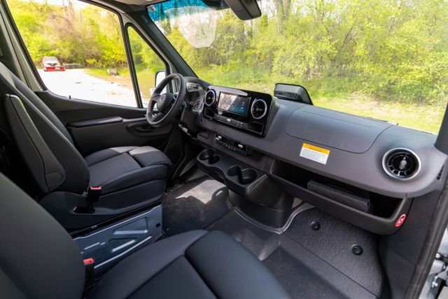 New 2026 Mercedes-Benz Sprinter 2500 image 13