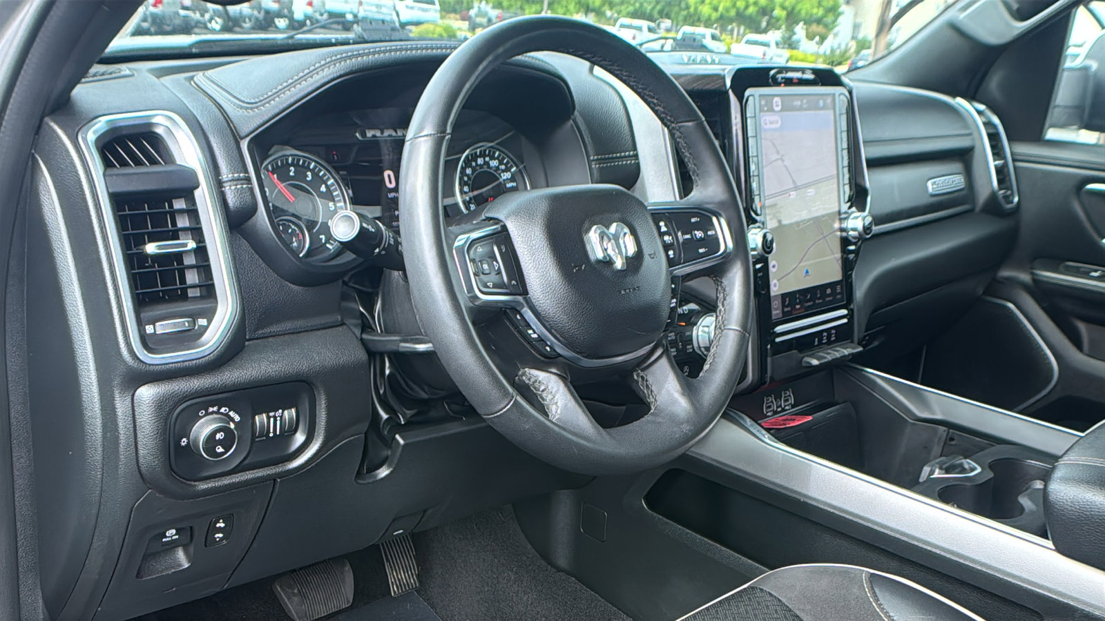 Used 2025 RAM 1500 Laramie AWD/4WD image 22