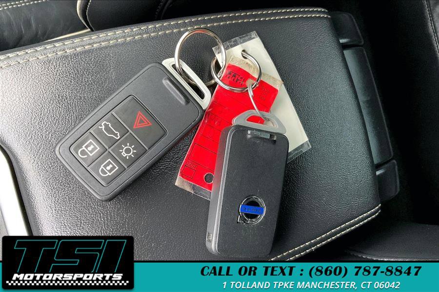 Used 2016 Volvo S60 T6 R-Design w/ Convenience Package image 11