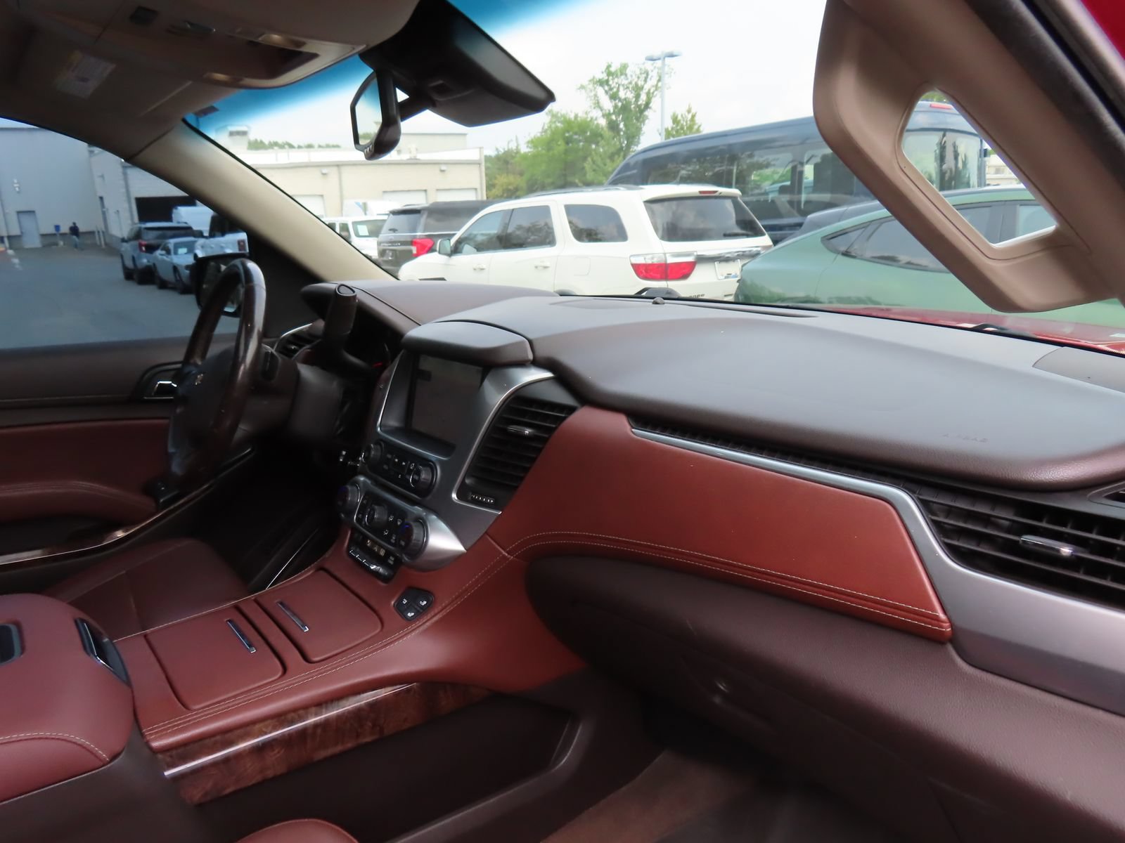 Used 2015 Chevrolet Tahoe LTZ AWD/4WD image 15