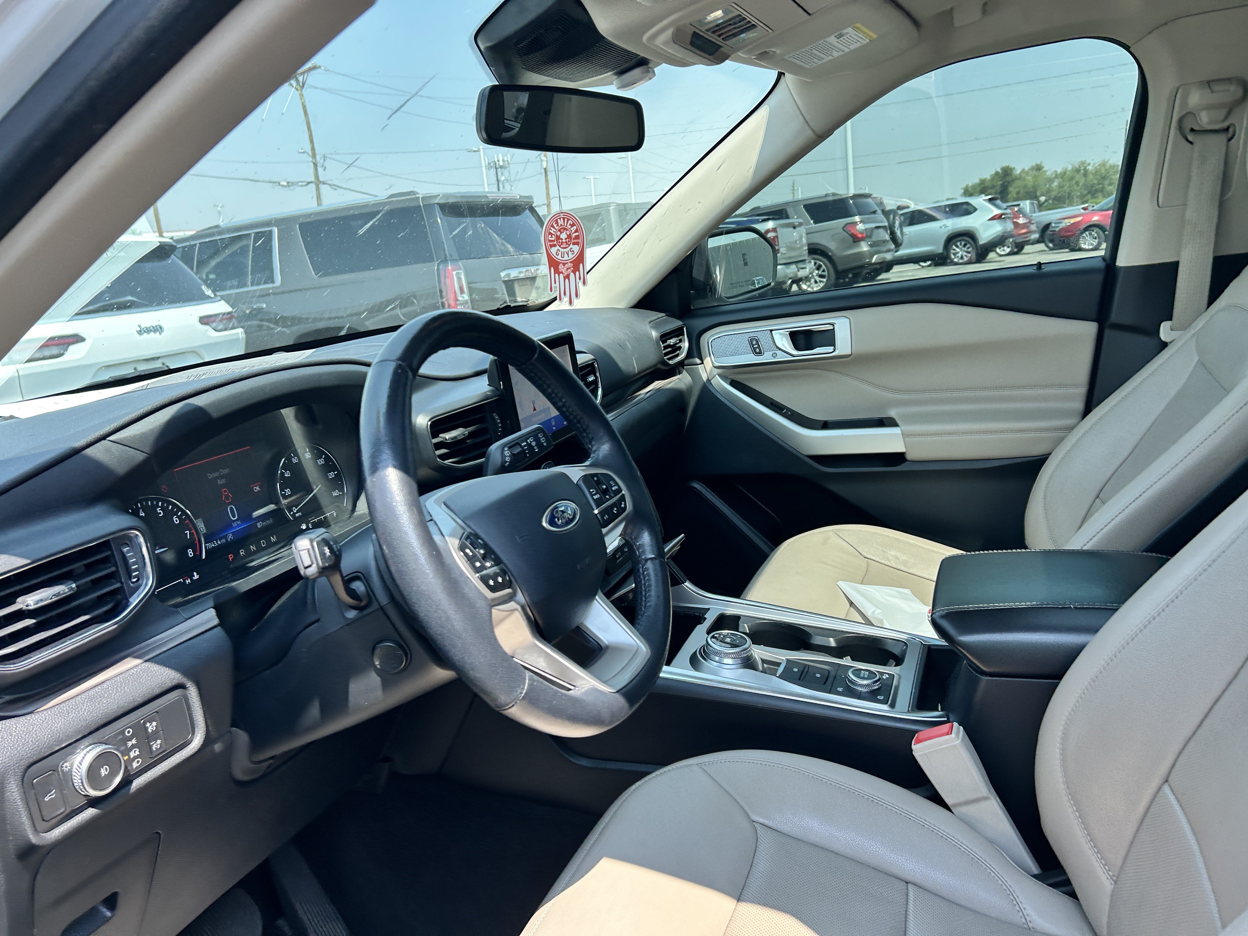 Used 2020 Ford Explorer Limited w/ Class III Trailer Tow Package AWD/4WD image 10