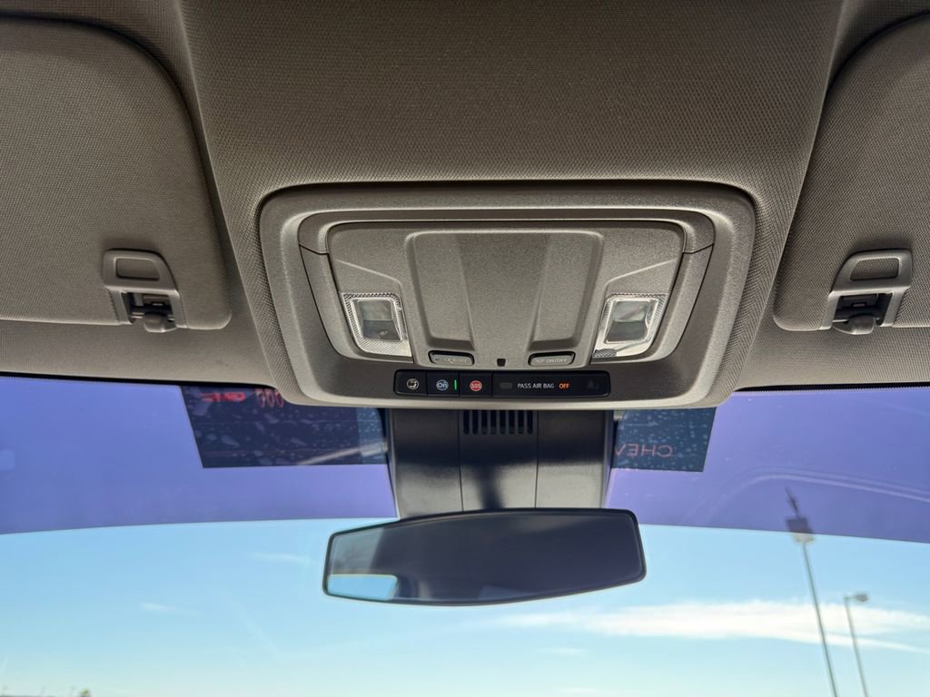 Used 2023 Chevrolet Silverado 1500 LT image 24