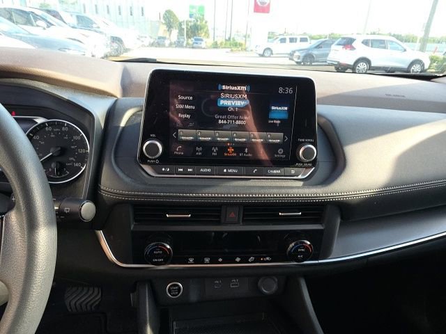 Used 2023 Nissan Rogue SV image 17