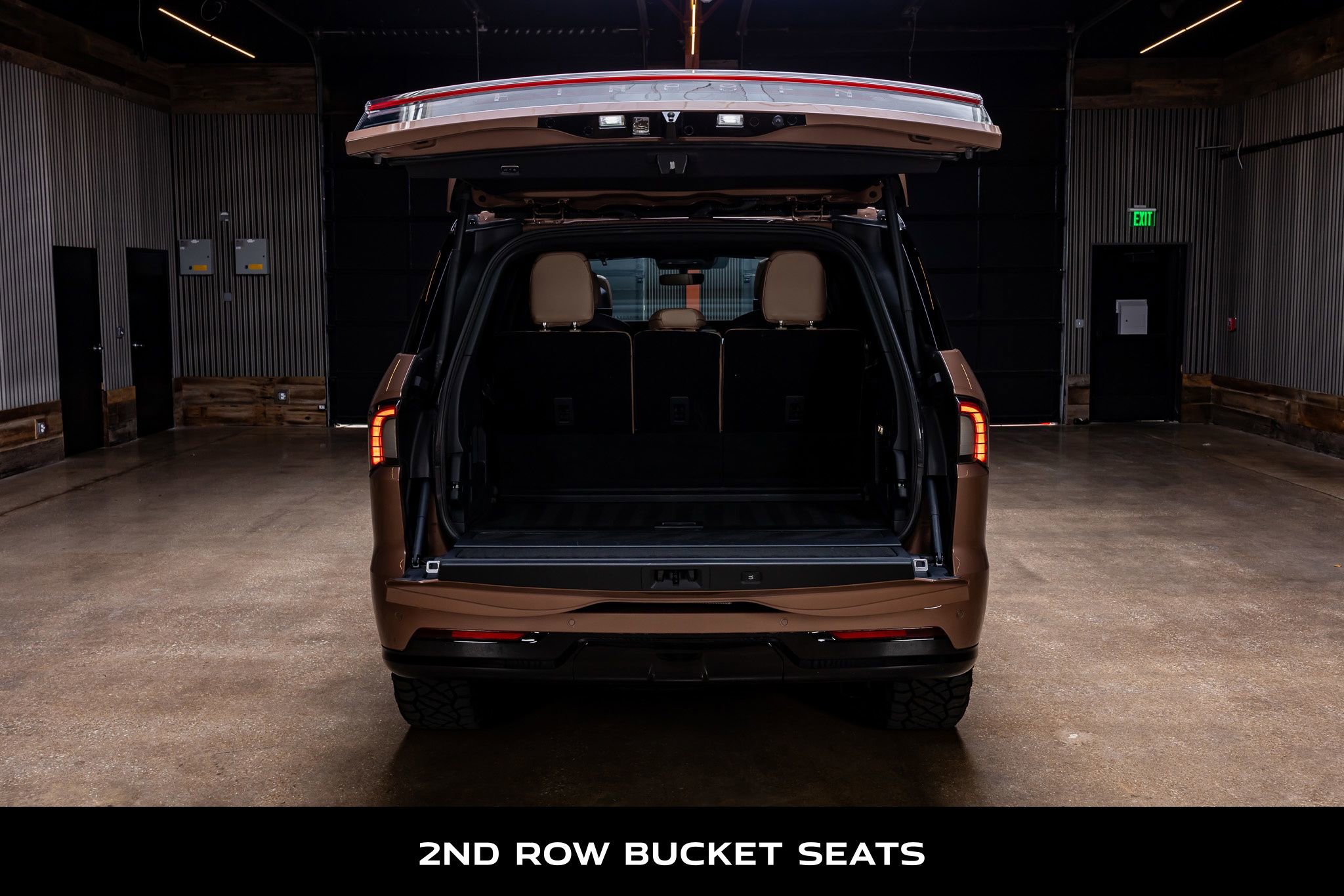 Used 2025 Lincoln Navigator Black Label AWD/4WD image 9