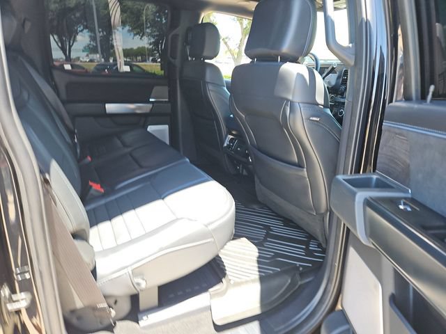 Used 2025 Ford F250 Platinum w/ FX4 Off-Road Package AWD/4WD image 25